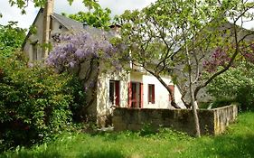 Lovely Rural And Quiet Farmhouse With Natural Swimming Lake